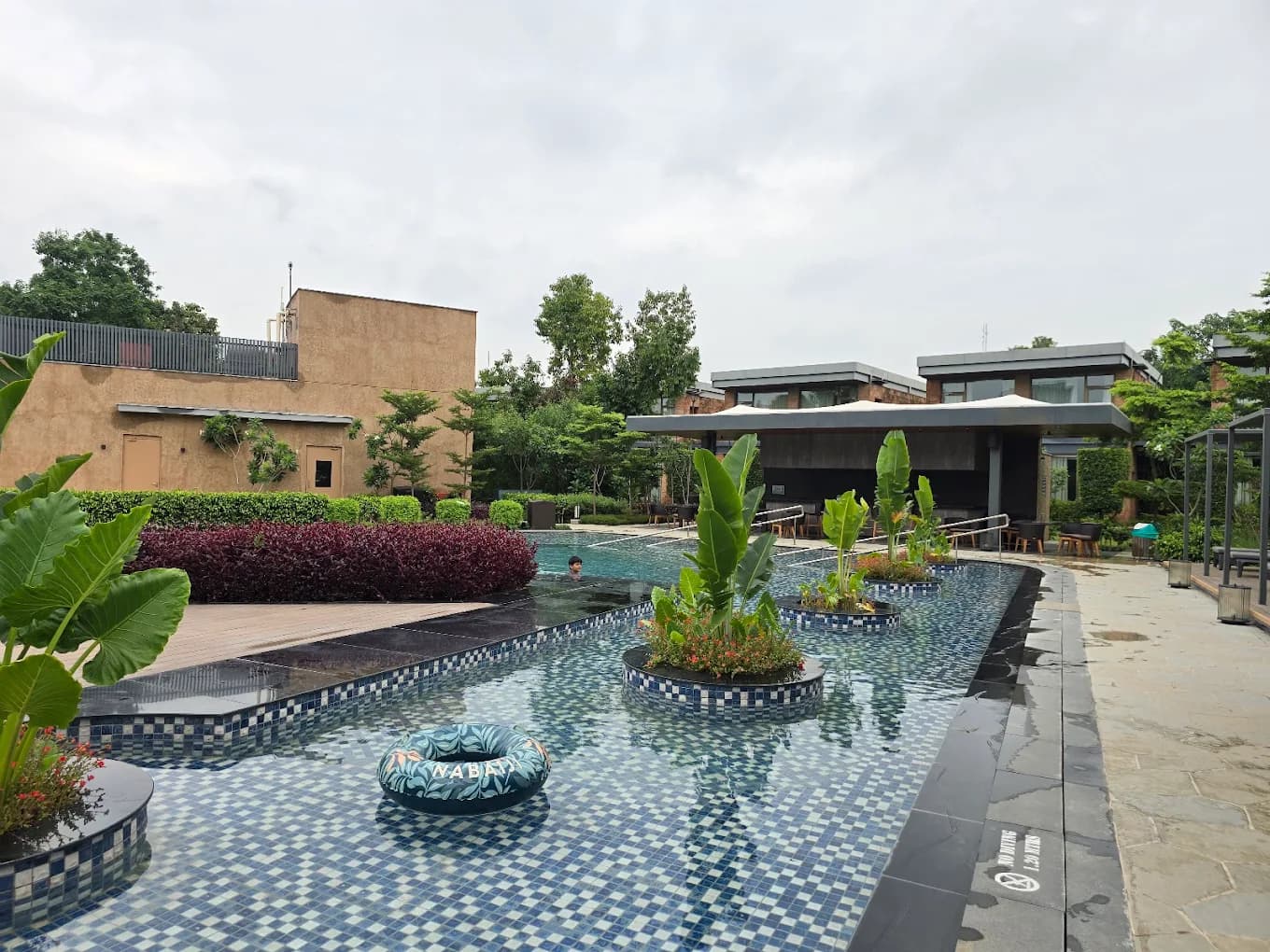Taj Damdama Lake Resort & Spa, Gurugram (Abhepur)