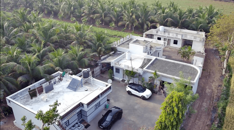 Coconut Farm stay - Near Somnath