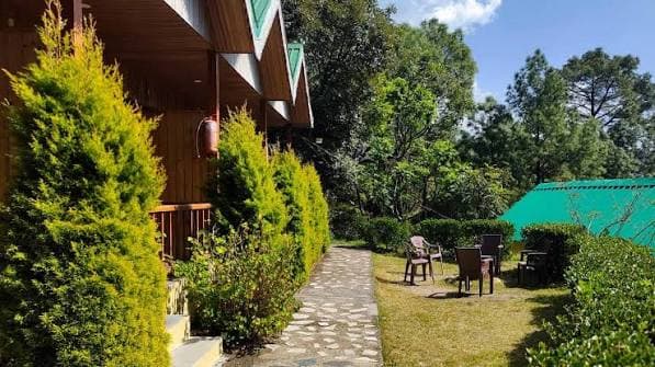 PARADISE VILLAGE RESORT