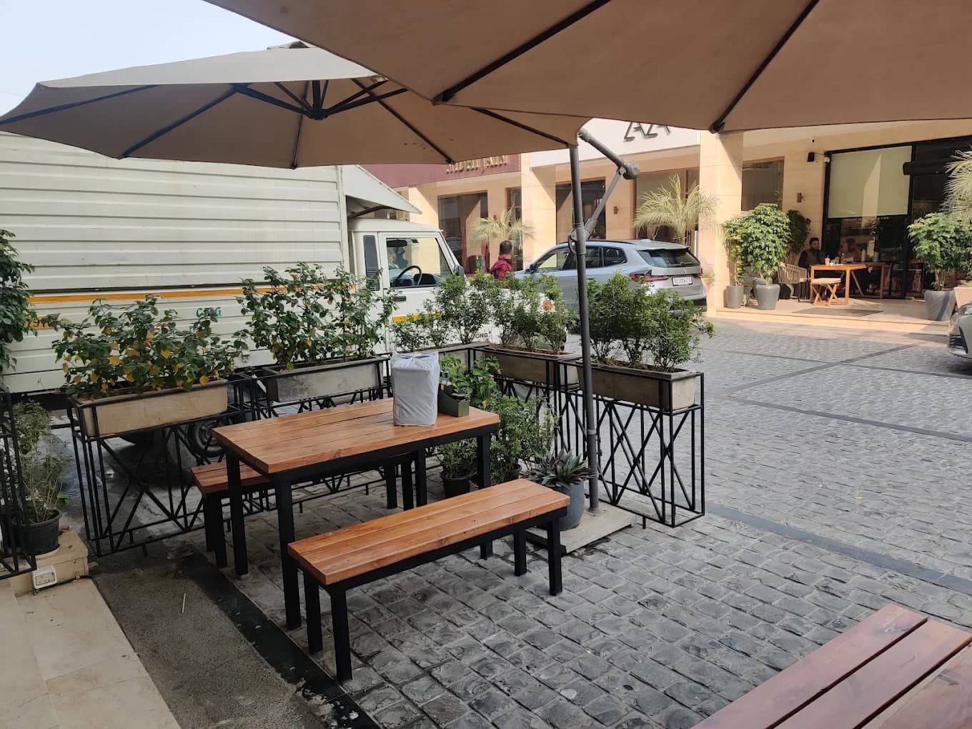 Bomba - Pizzeria & Taqueria | Chattarpur (New Delhi)