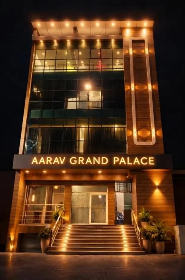 HOTEL AARAV GRAND (Mathura)
