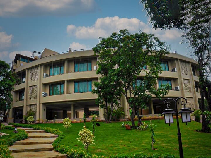 Silverador Resort Club (Mira Bhayandar)