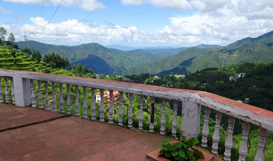 The White Peaks (Gagar, Nainital)