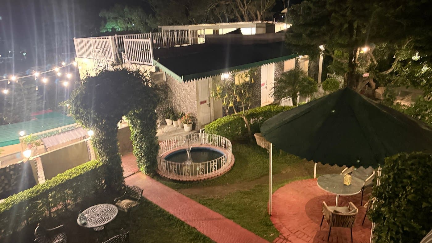 Maati Resort By The Lake Hill