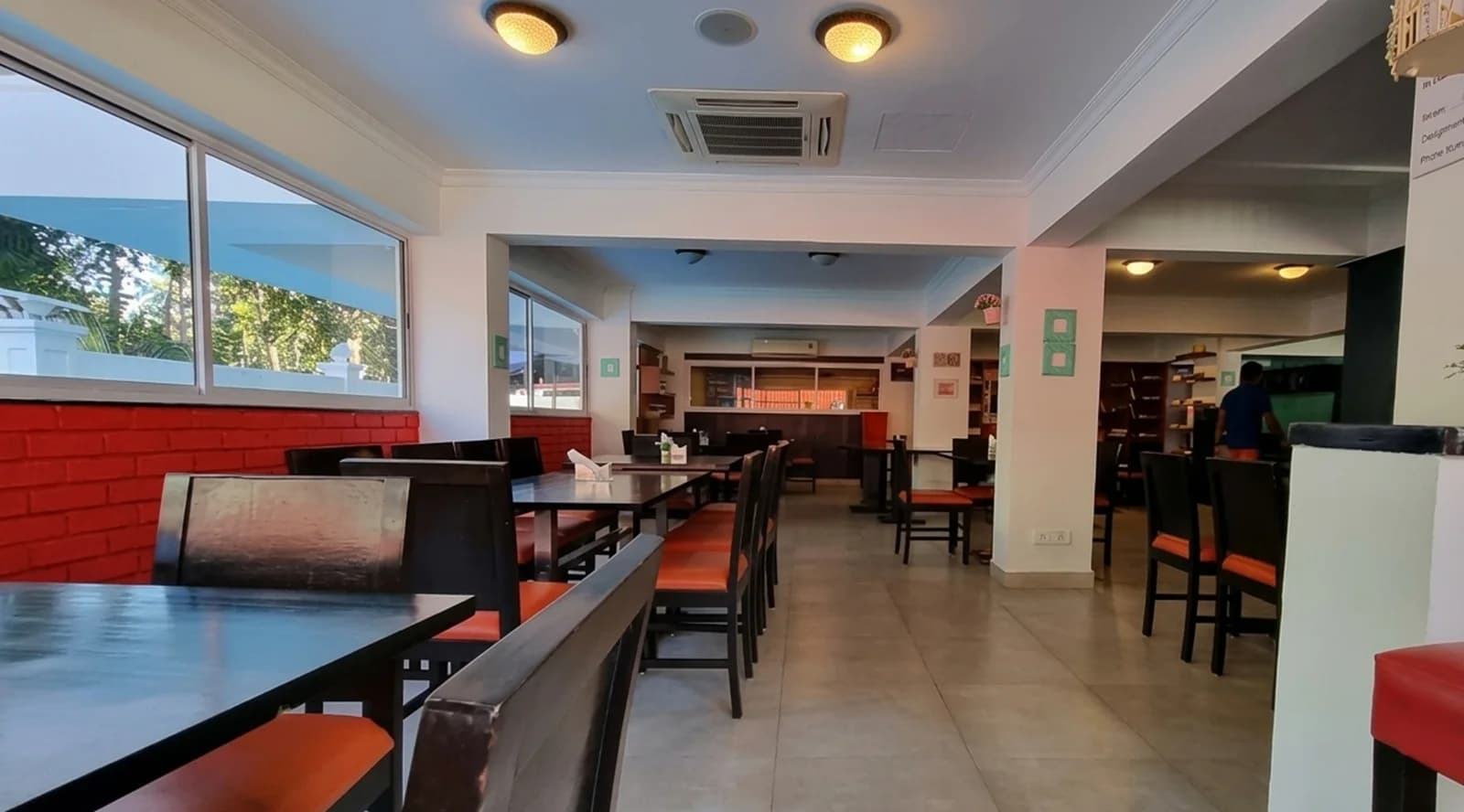 Arotel Rooms & Suites