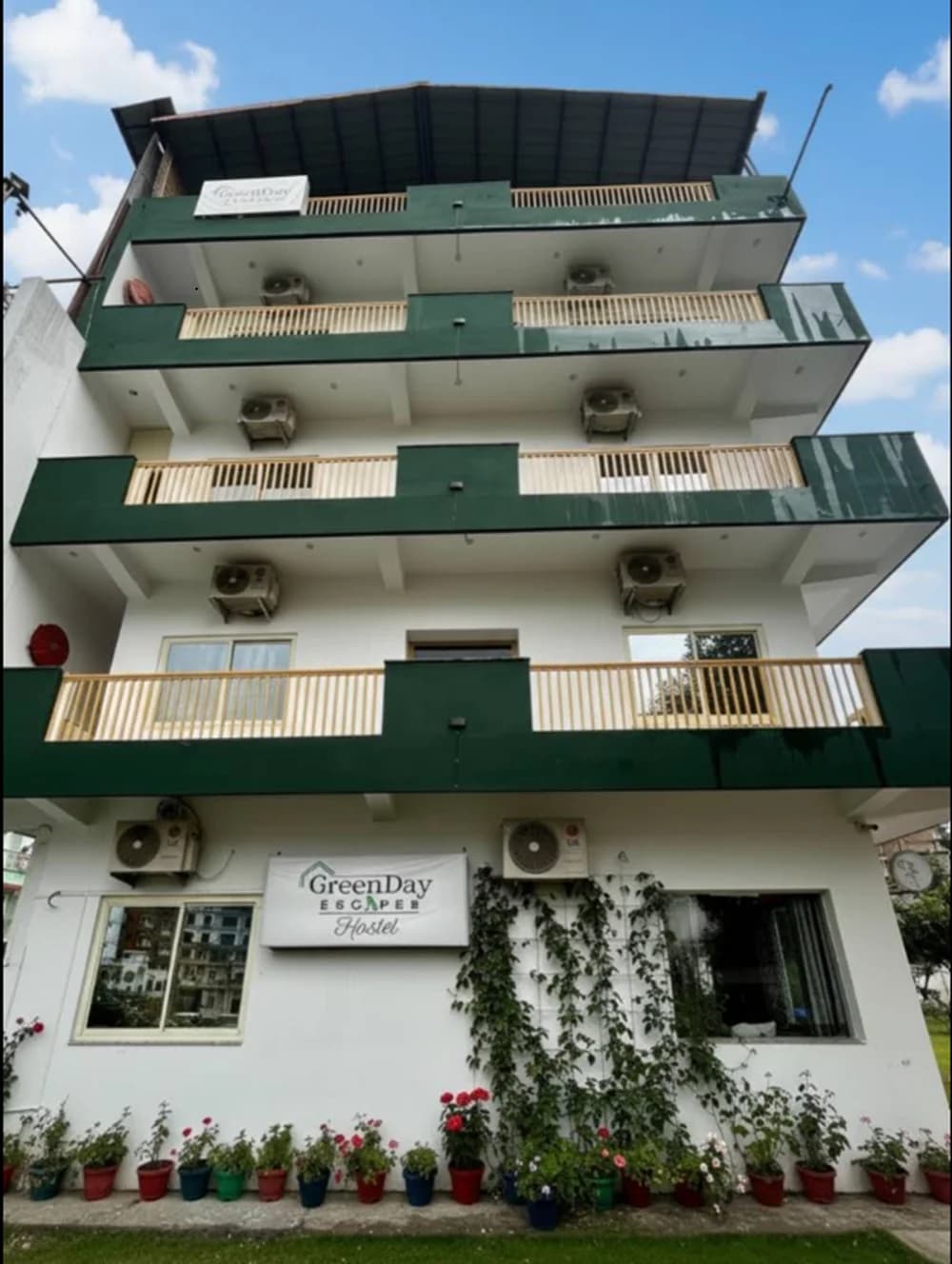 GreenDay Escapes Rishikesh - Tapovan (Rishikesh)
