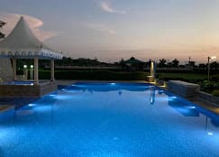 Amrit Van Resort