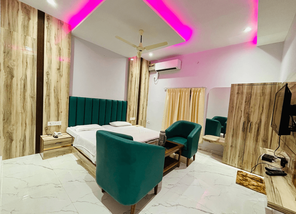 Shri Ram Hotel