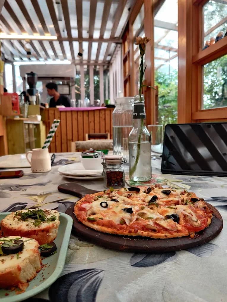 La Vita Cafe (Dharamshala)