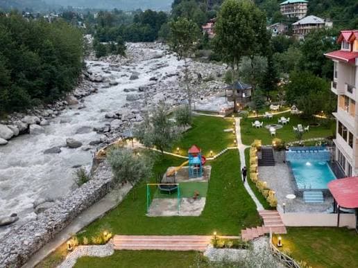 The Allure Grand Resort (Manali)