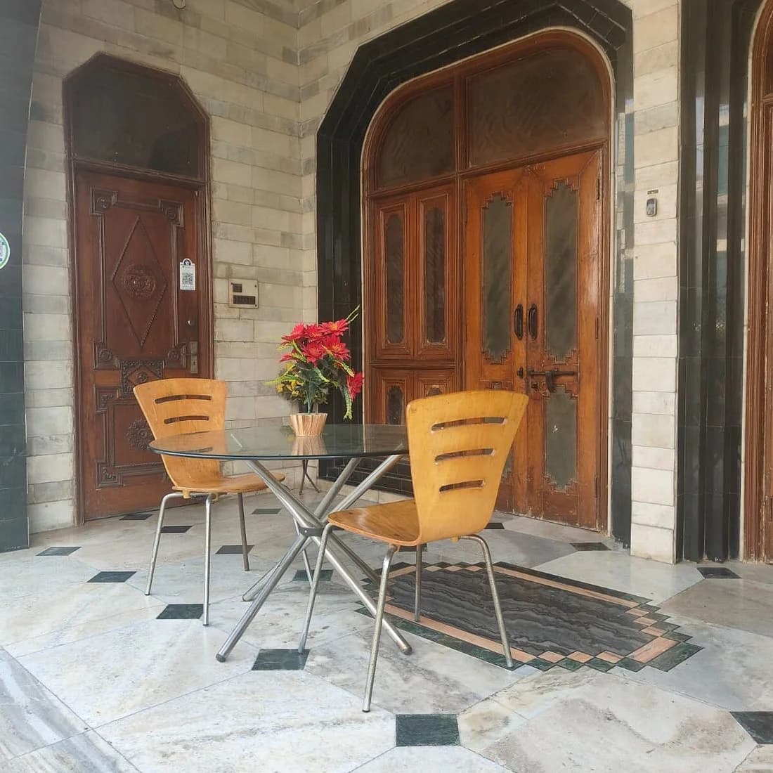 Naari Hotel & Home Stay(Mathura)