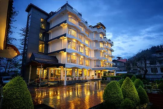 DLS Hillcrest Resort