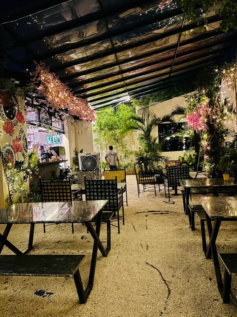 Alora Cafe & Patisserie (Jaipur)