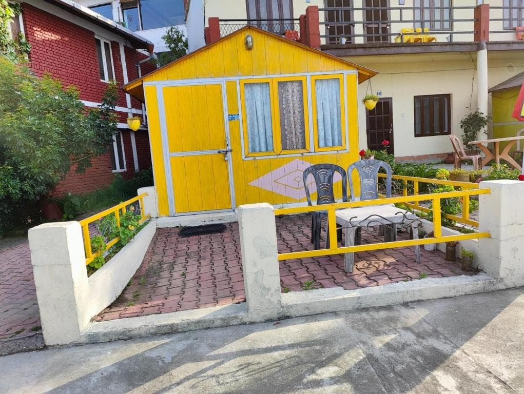 Himvadi Resorts