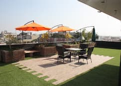 STAY10 Service apartment Hotel