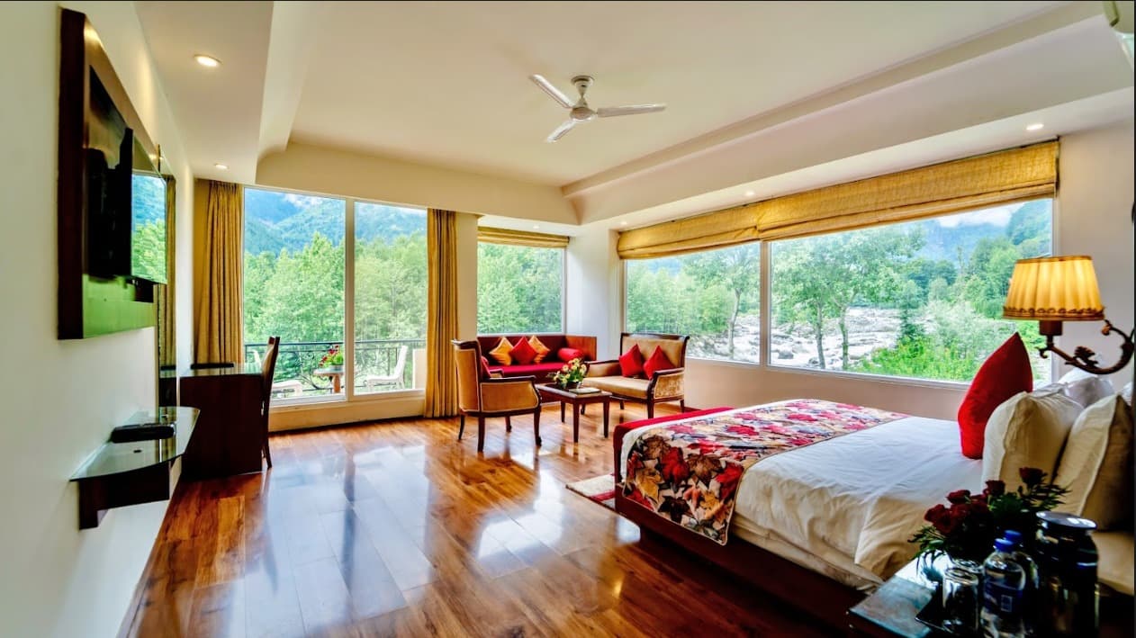 The Allure Grand Resort (Manali)
