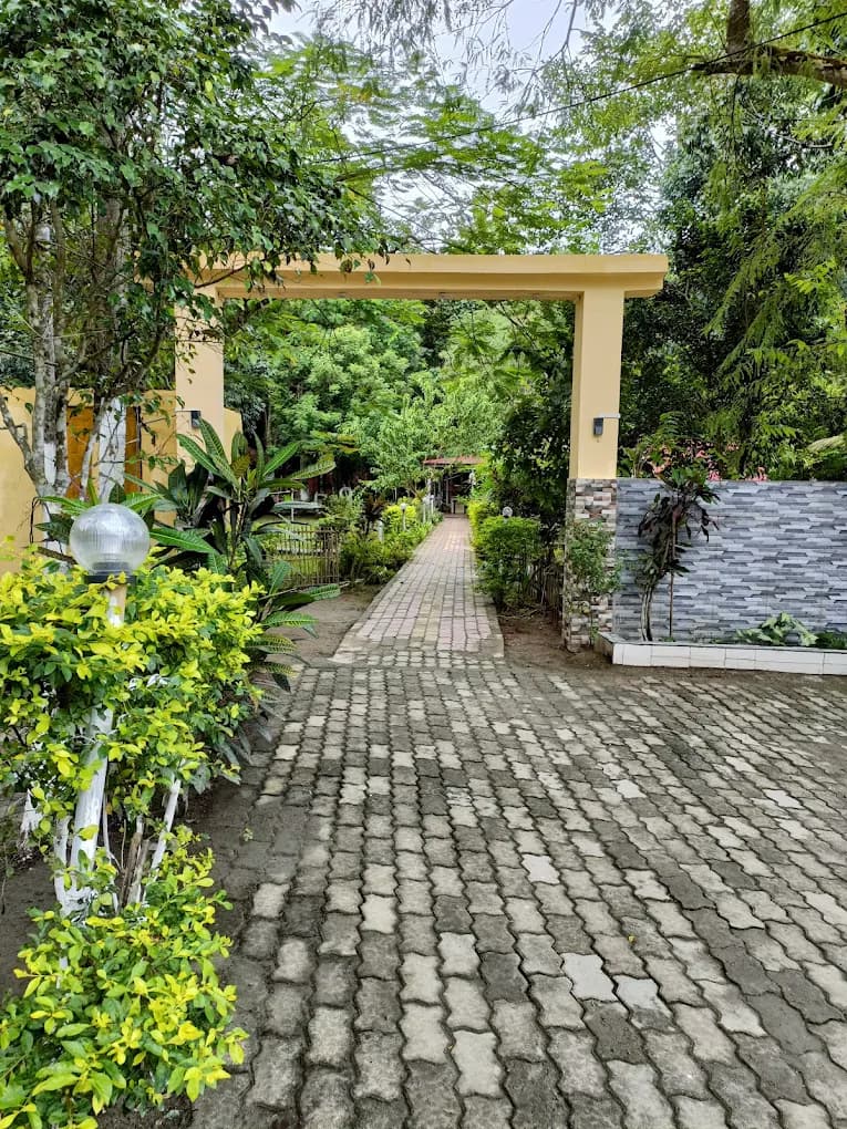 Hill View Holiday Home & Resort, Guwahati (Guwahati)