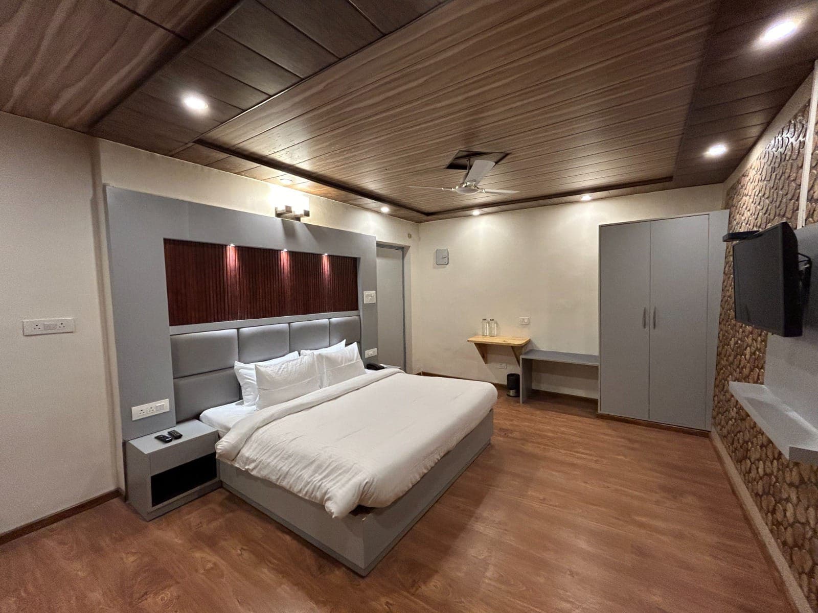 Aamod Feather Touch Nainital