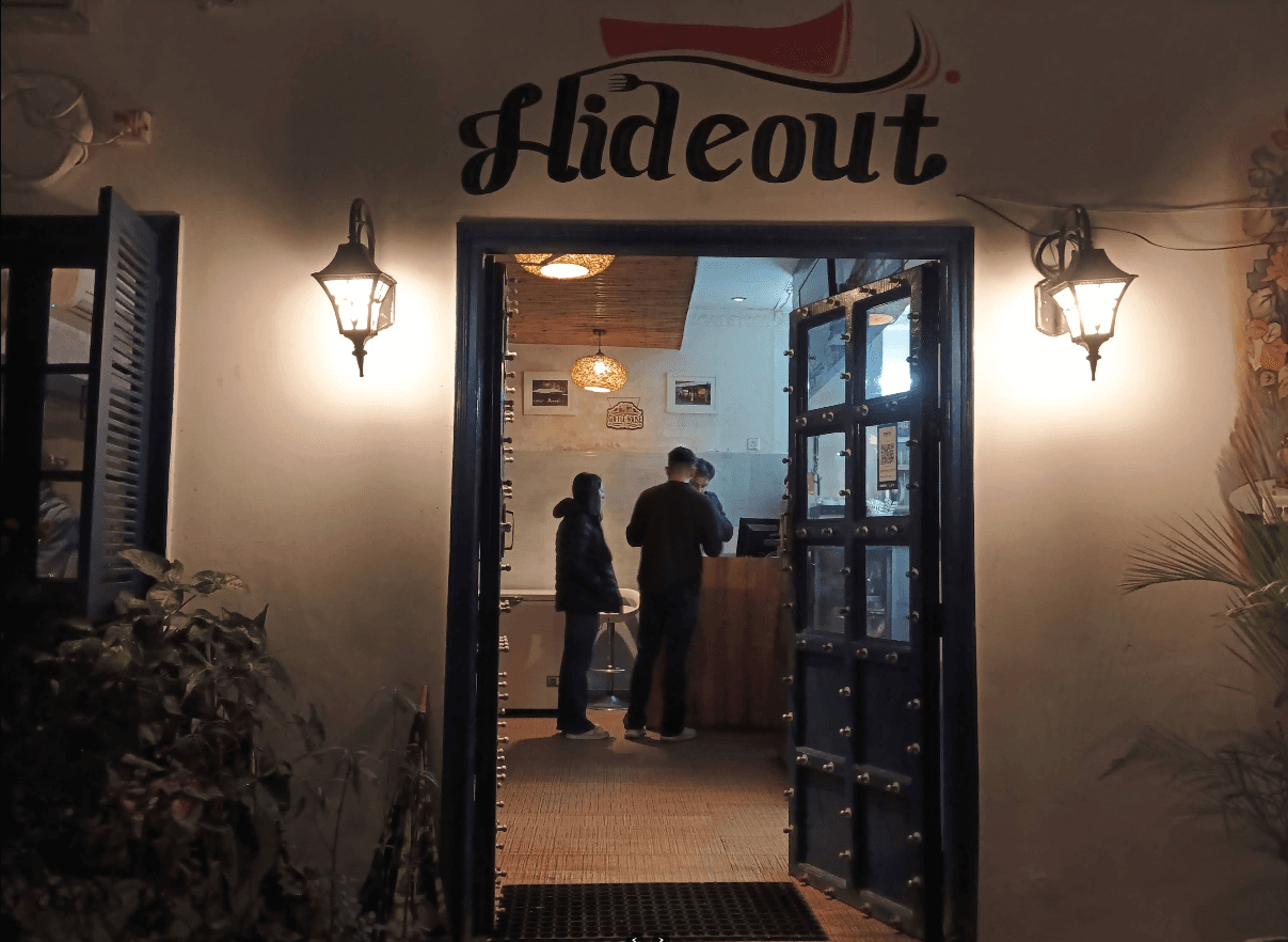 HideOut Cafe (Rishikesh)