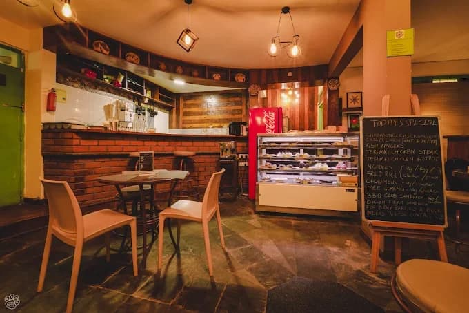 Mighty Paws Cafe & Bakery