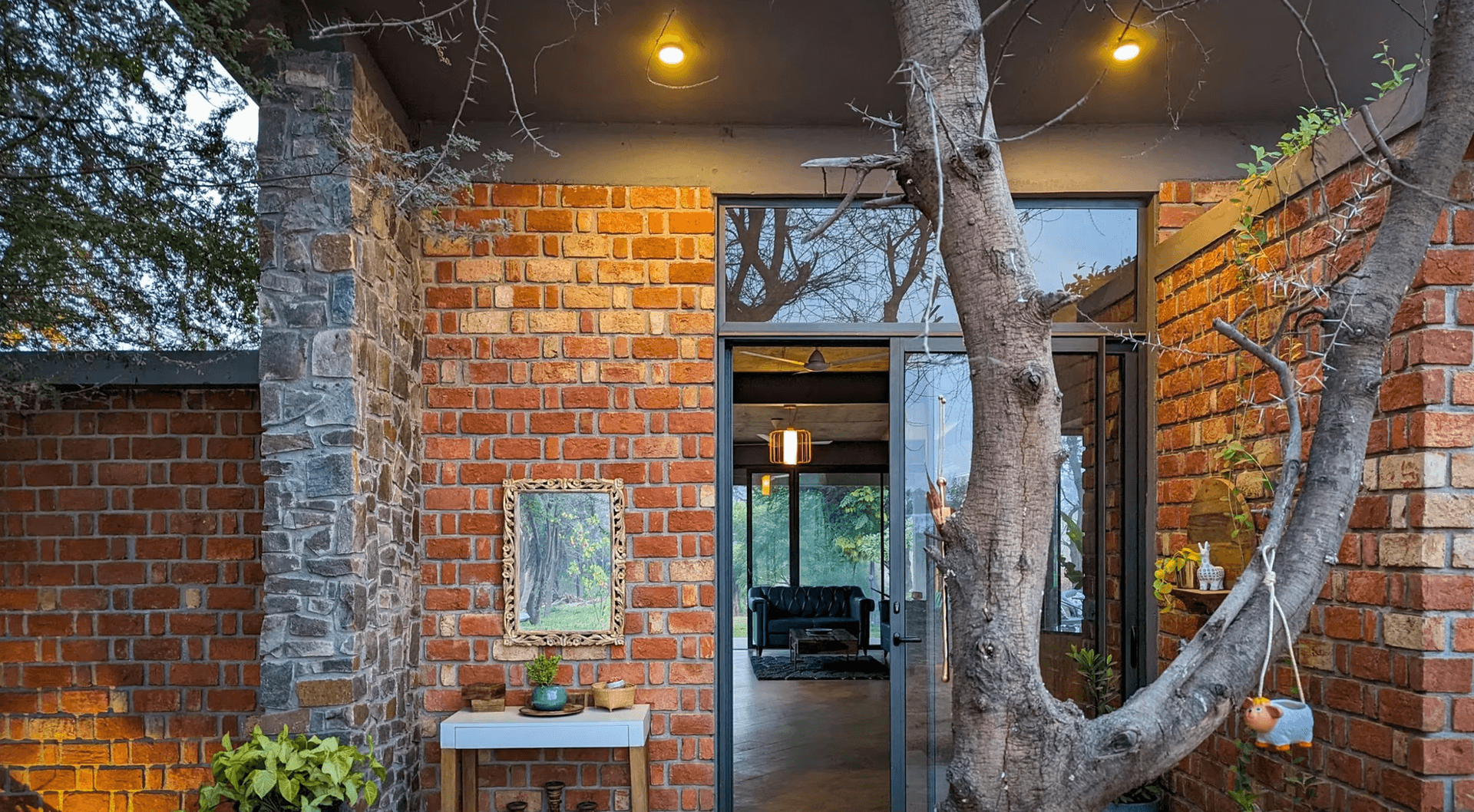 Aravallis - Pet-Friendly Stone Villa (Gurgaon)