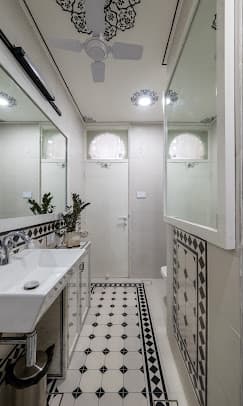 Lalluji Luxe