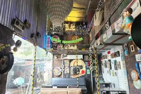 Throttle Shrottle Moto Cafe (Kolkata)