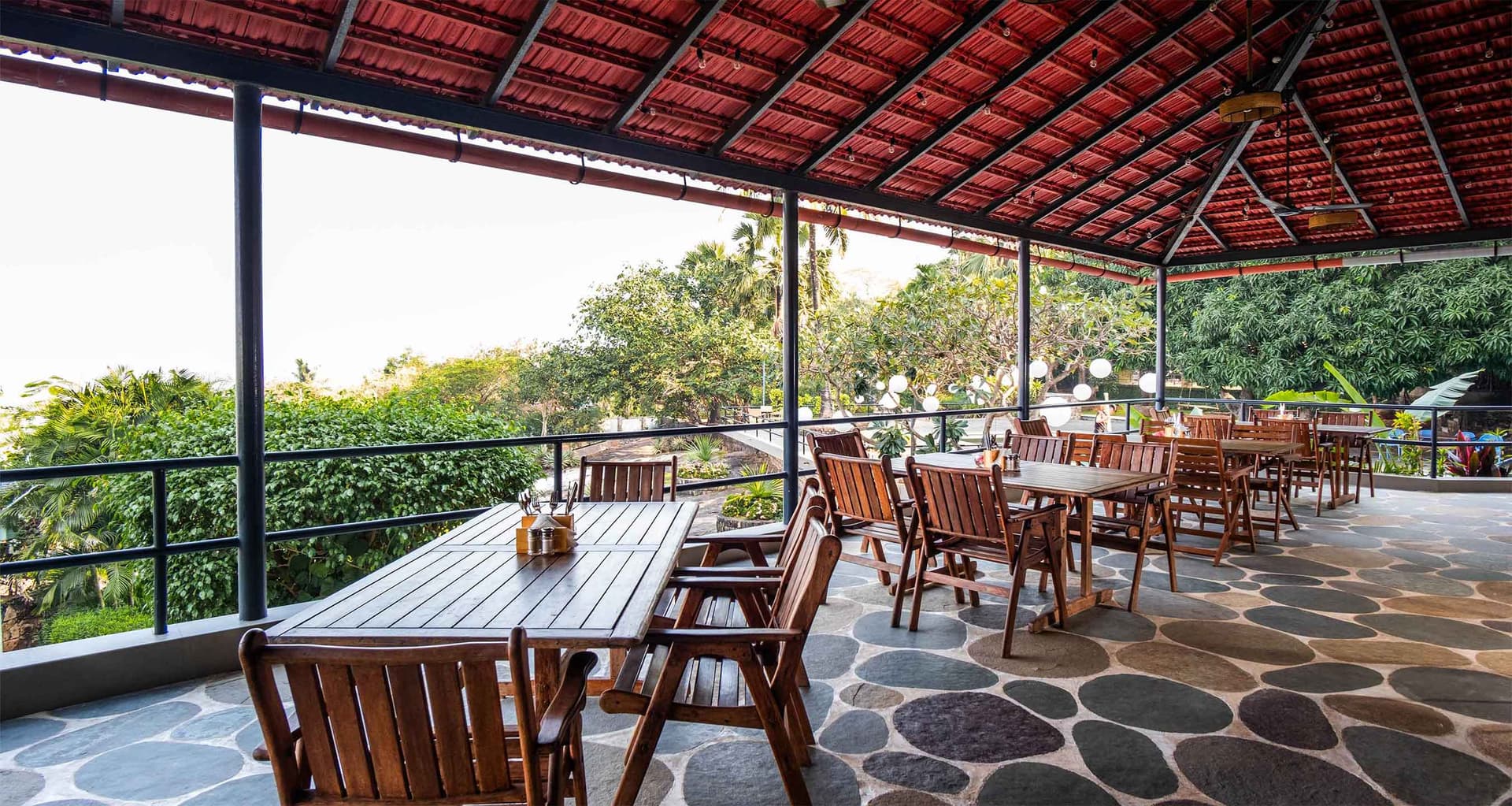 The Lighthouse Inn by the Sea, Uttan (Mumbai)