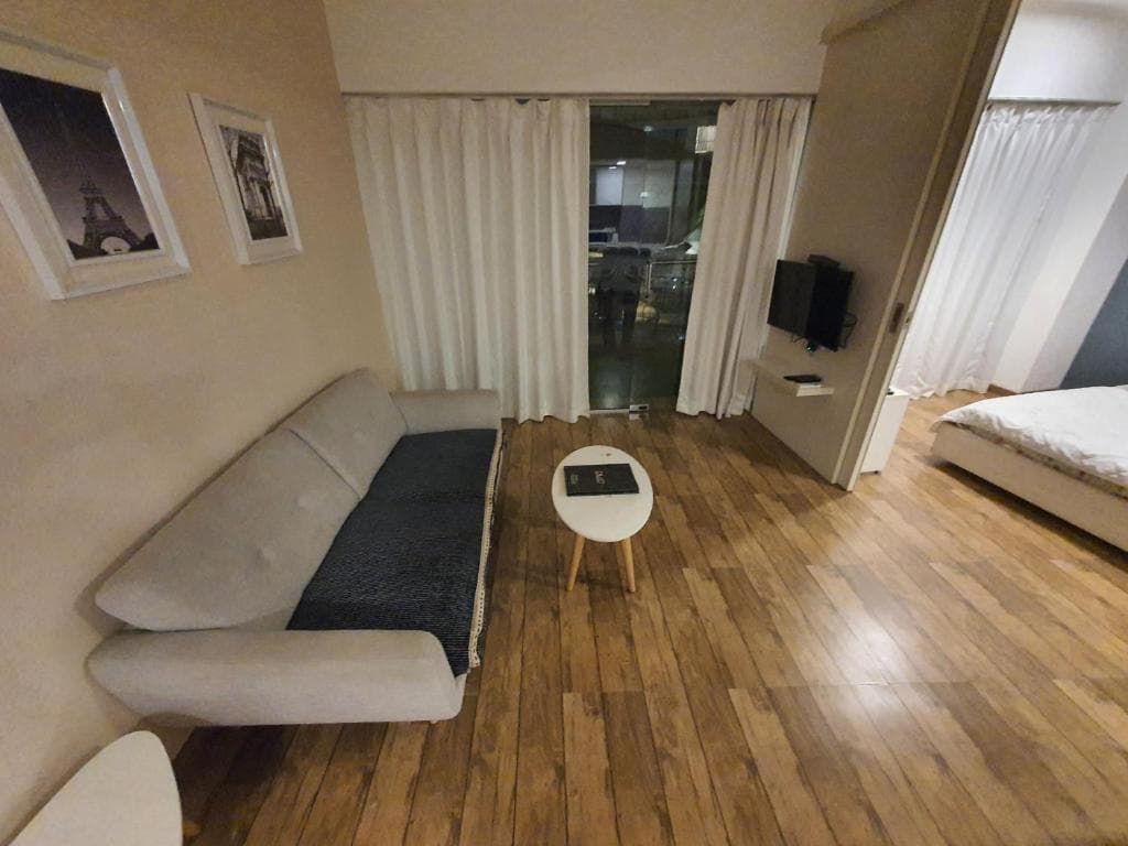 Jeel Elite Inn, Room B1104 (Rajhans Belliza, Surat)