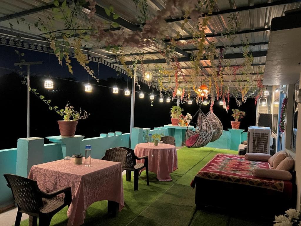 Avishri Home stay River side jamunwala Dehradun