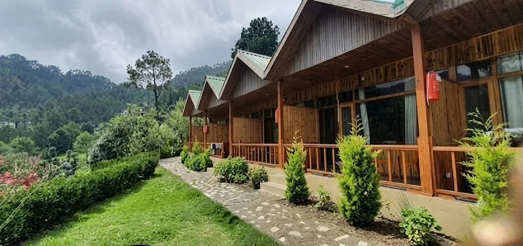 PARADISE VILLAGE RESORT