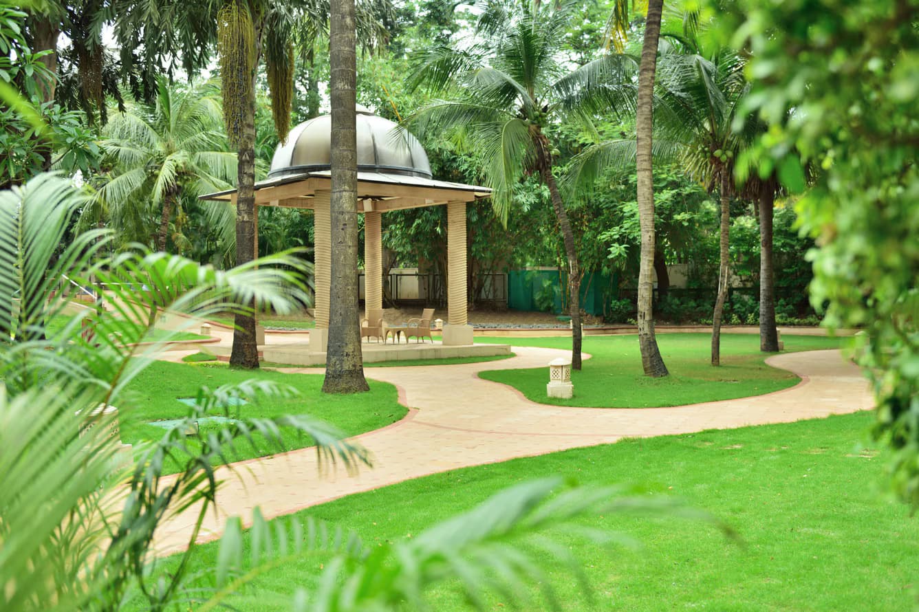 Lakeside Chalet, Mumbai - Marriott Executive Apartments