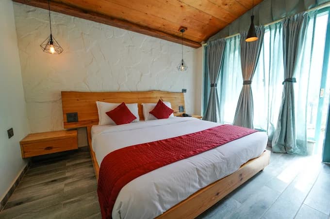 Granny's Den Resort (Kheri Mansingh)