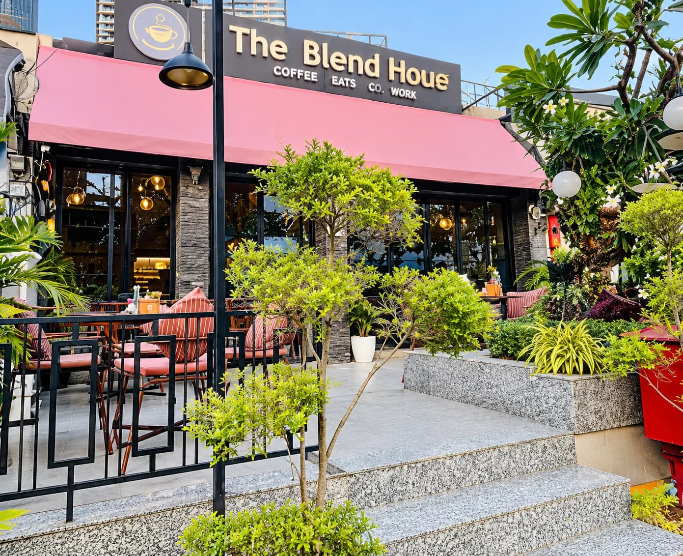The Blend Haus Coffee Bar & Dine - Gomti Nagar (Lucknow)