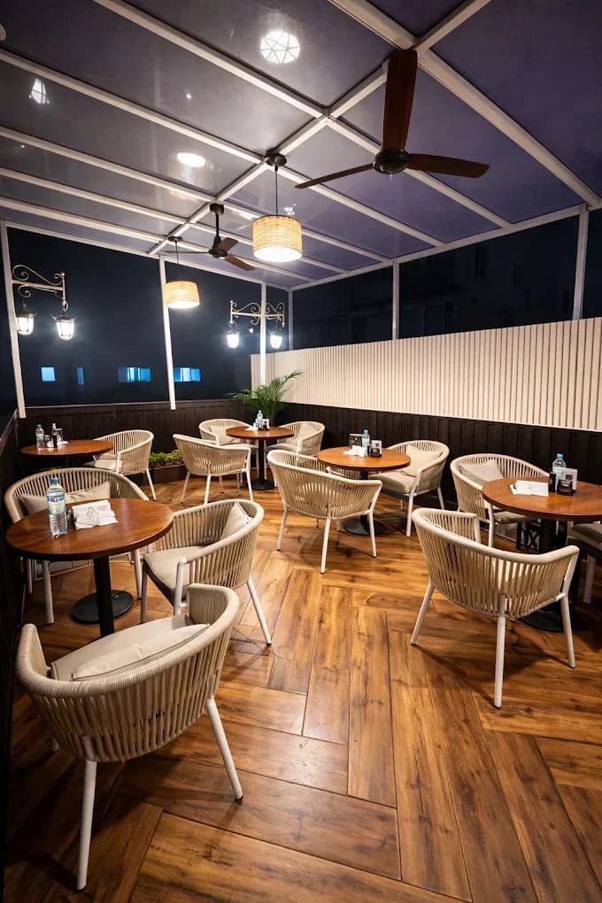 Leaf Deck Café (Guwahati)