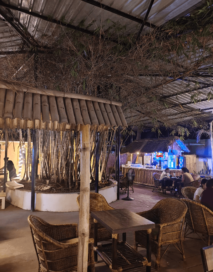 The HideOut Café