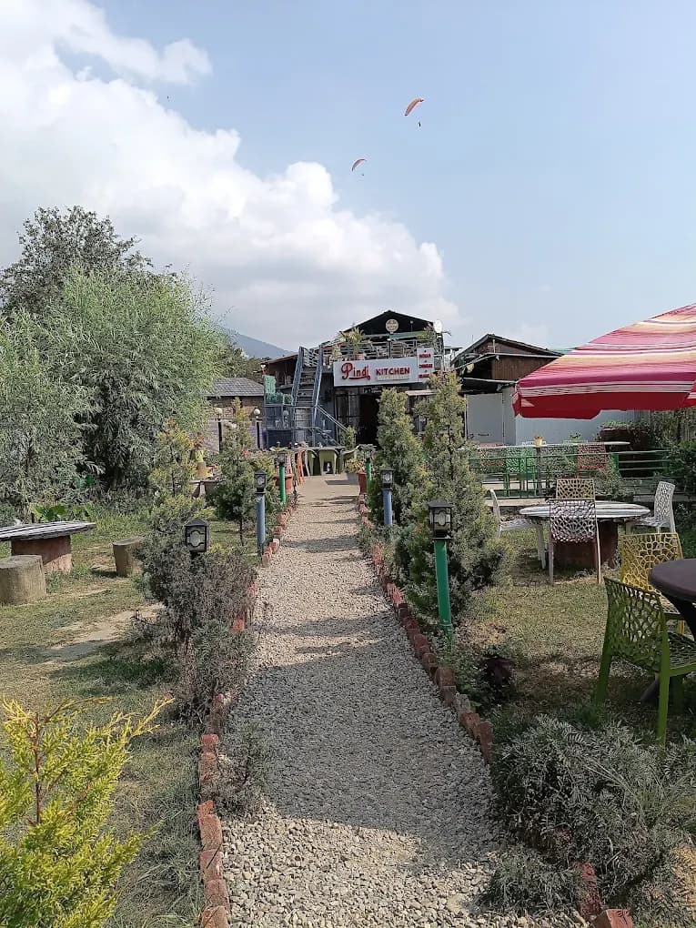 Pindi Kitchen || Sugar Cafe (Bir)