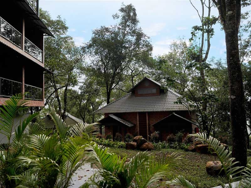 Elephant Passage Resort (Anachal)