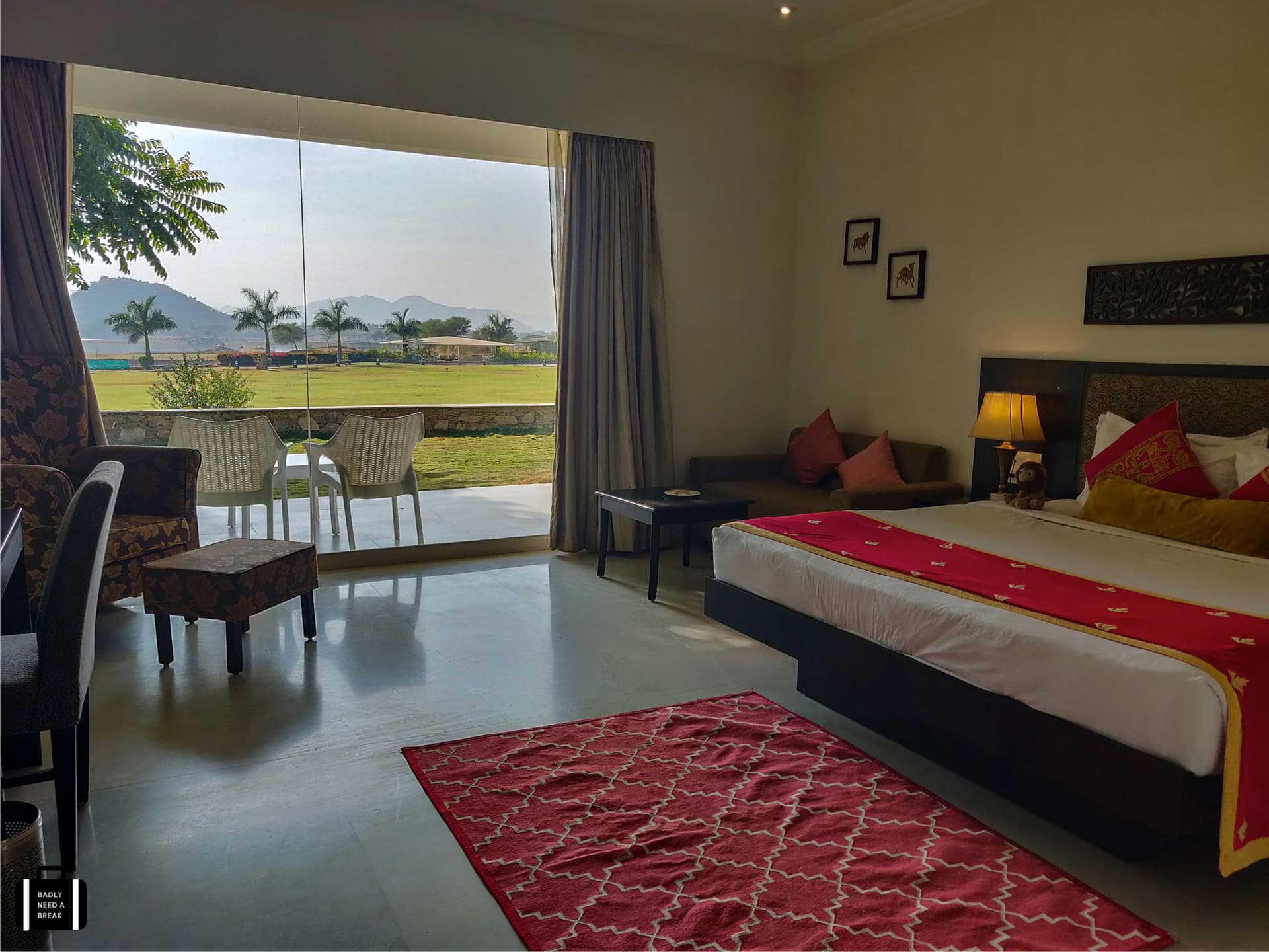 TatSaraasa Resort & Spa (Lakhawali)
