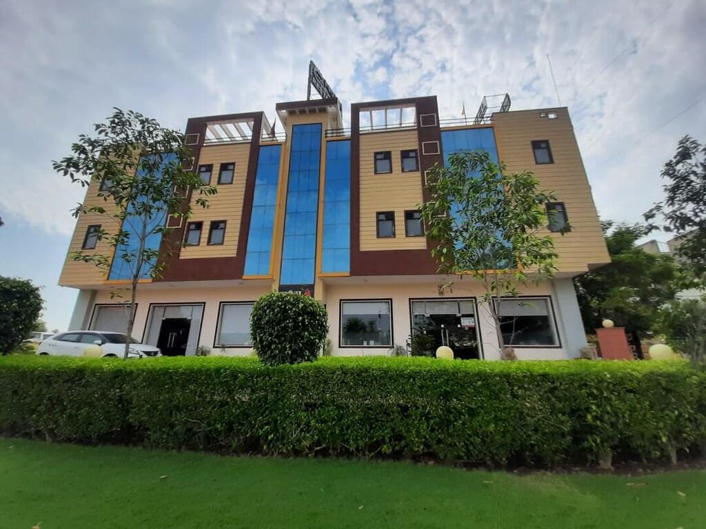 Hotel Royal Celebration Inn - Ajmer Road