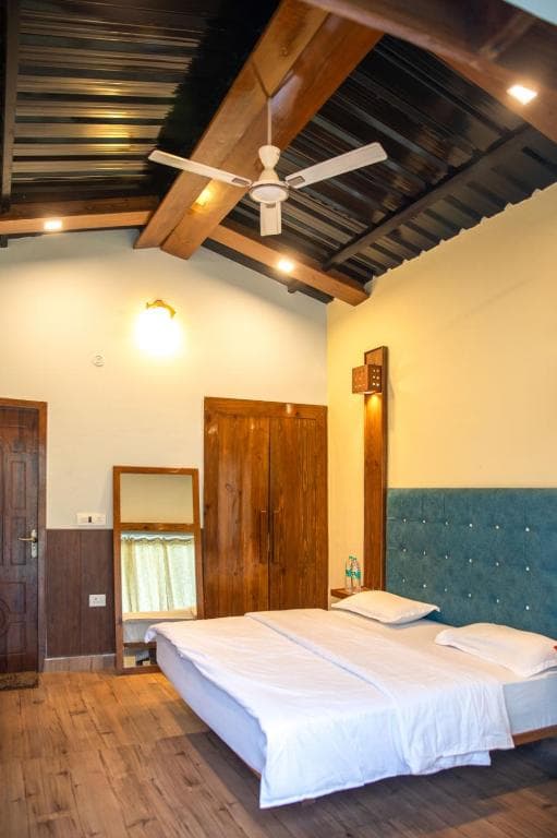 Camp Brook - Luxury Riverside Camping (Rishikesh)