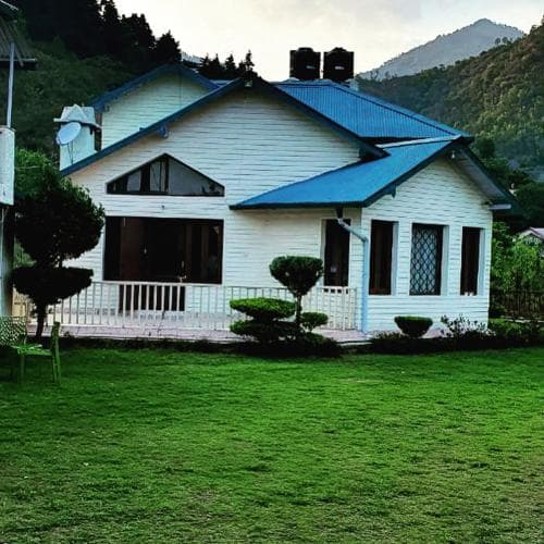 Karinya Villas (Nainital)