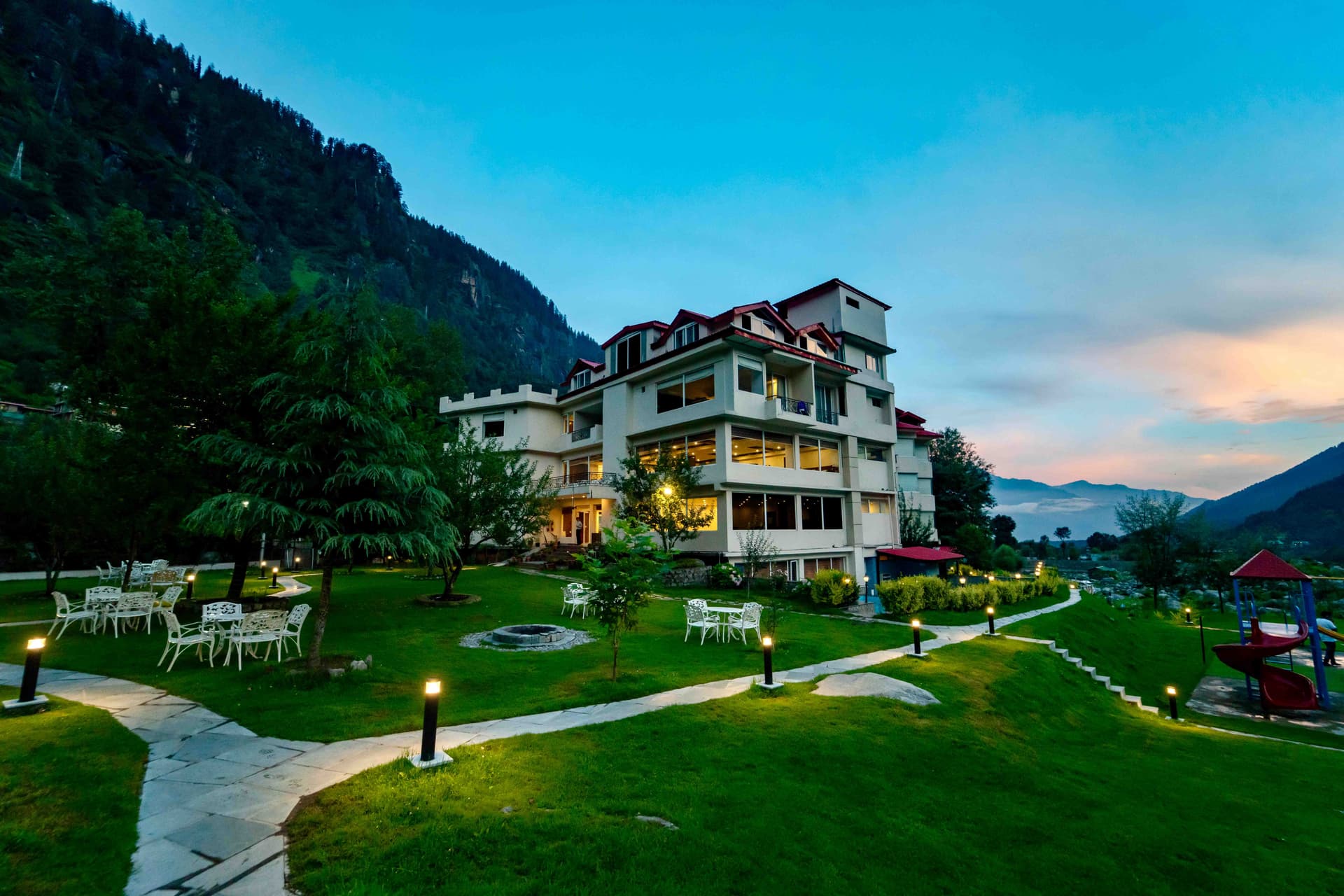 The Allure Grand Resort (Manali)