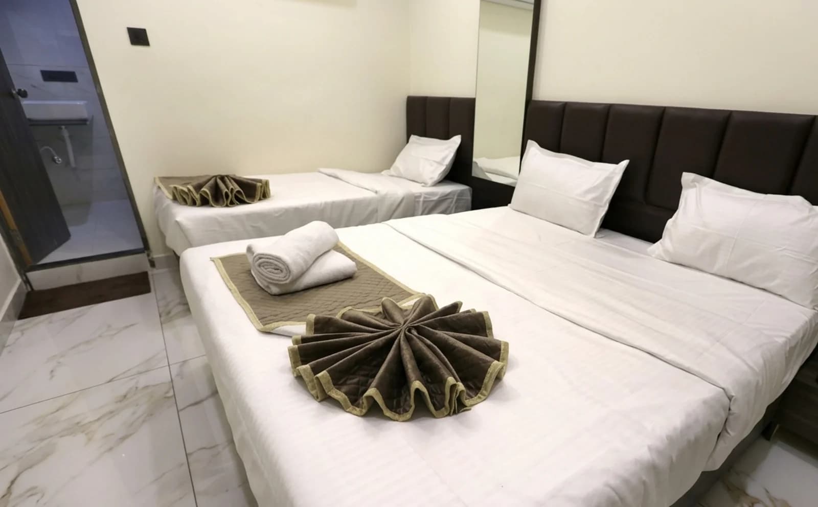 Hotel Bansi Palace