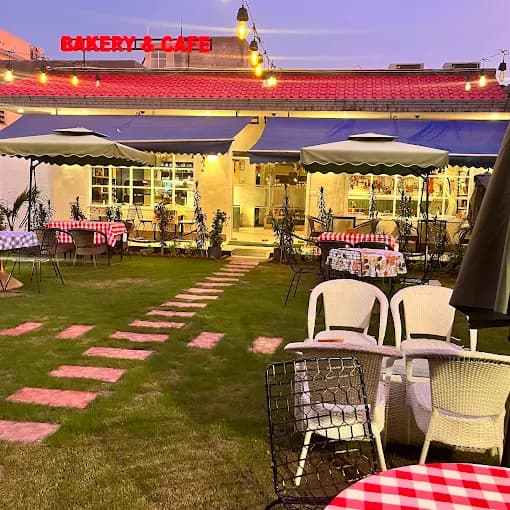 Flourmates Bakery & Cafe (Noida)