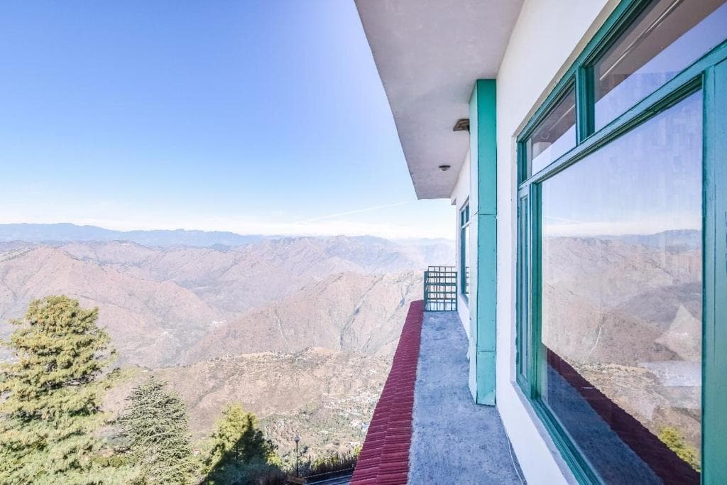 Trimurti Pine Valley resort naldehra shimla