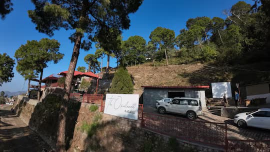 The Opulence @ Kasauli | Luxury villas with Open Theatre