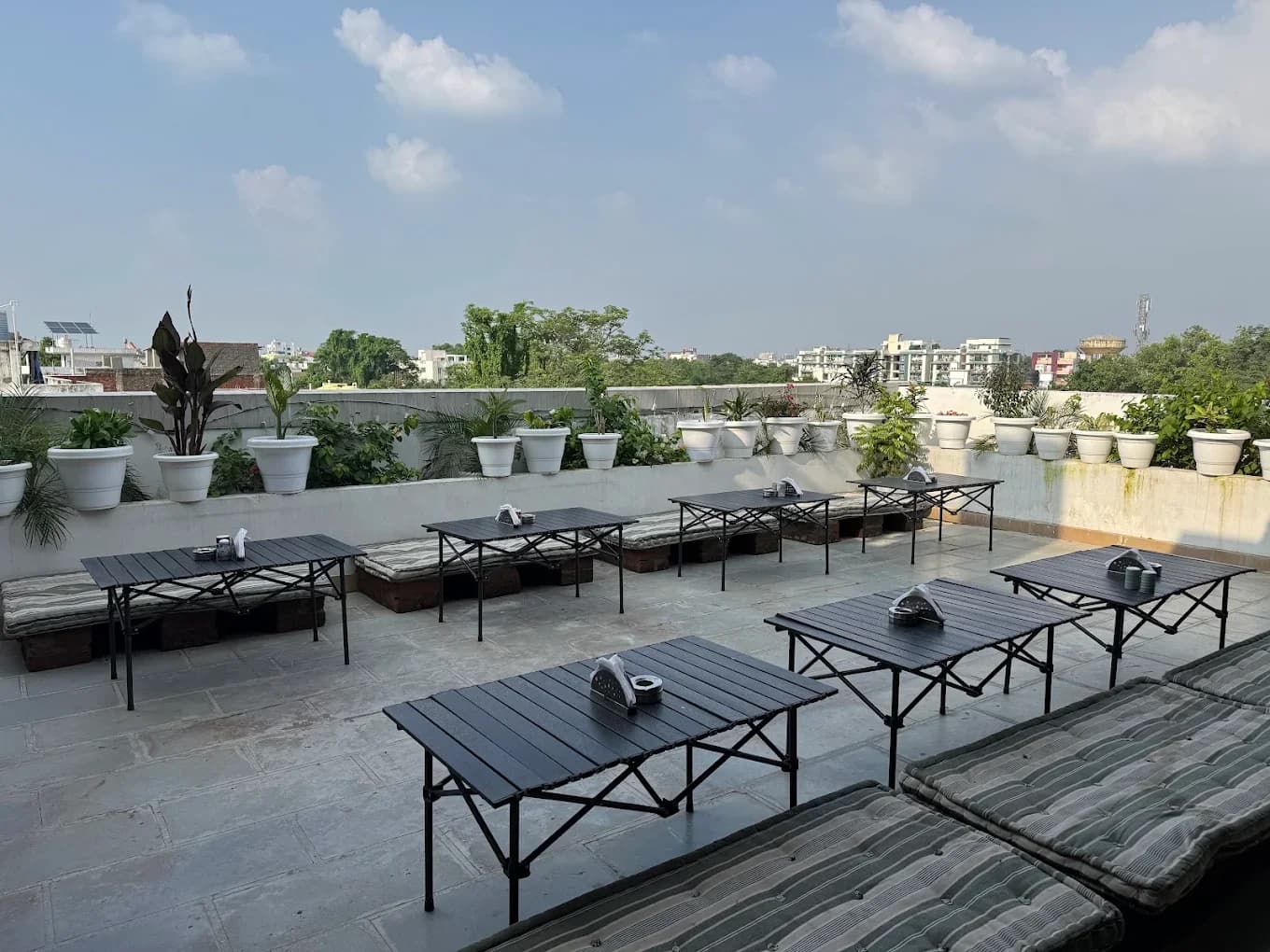 Local Lok Varanasi: Hotel & Cafe (Varanasi)