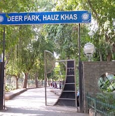 Deer Park Off-Leash Area (Hauz Khas, Delhi)