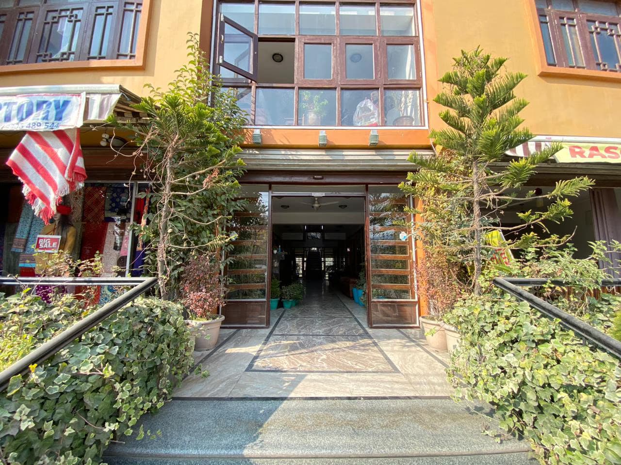 Hotel imroz (Srinagar)